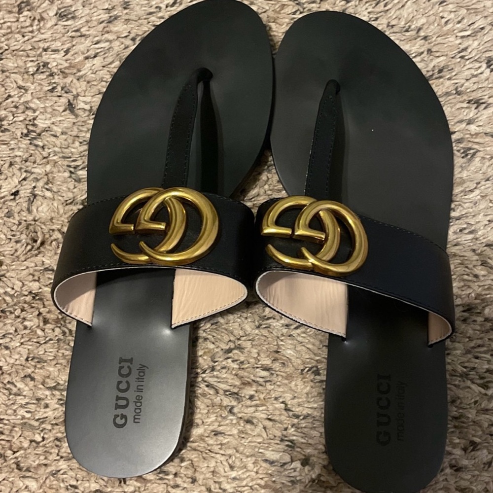 *NWOT* Gucci Marmont Sandals